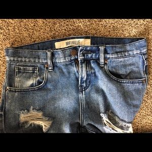 Brandy Melville  boyfriend jeans